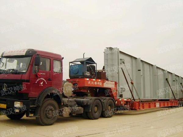 發電設備運輸，長3424米，重130噸